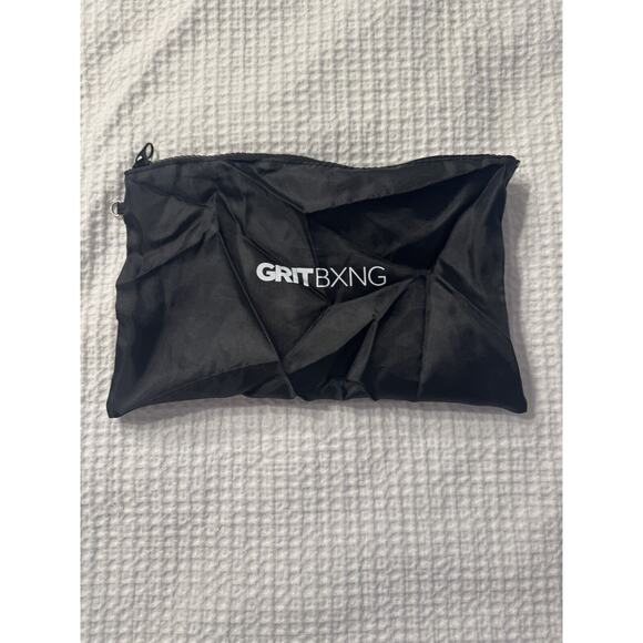 Grit Bxng boxing pouch black zipper athletic - Picture 1 of 4
